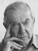 Graham Greene (i)