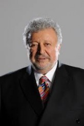 Metin Akpınar