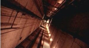 Riget 1. Sezon 1. Bölüm